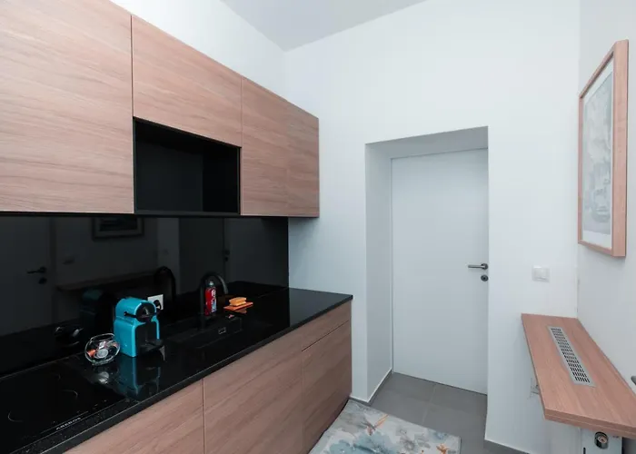 Petit Luxe